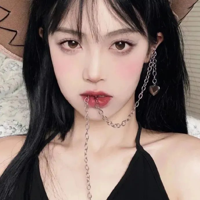 如蝶翩翩